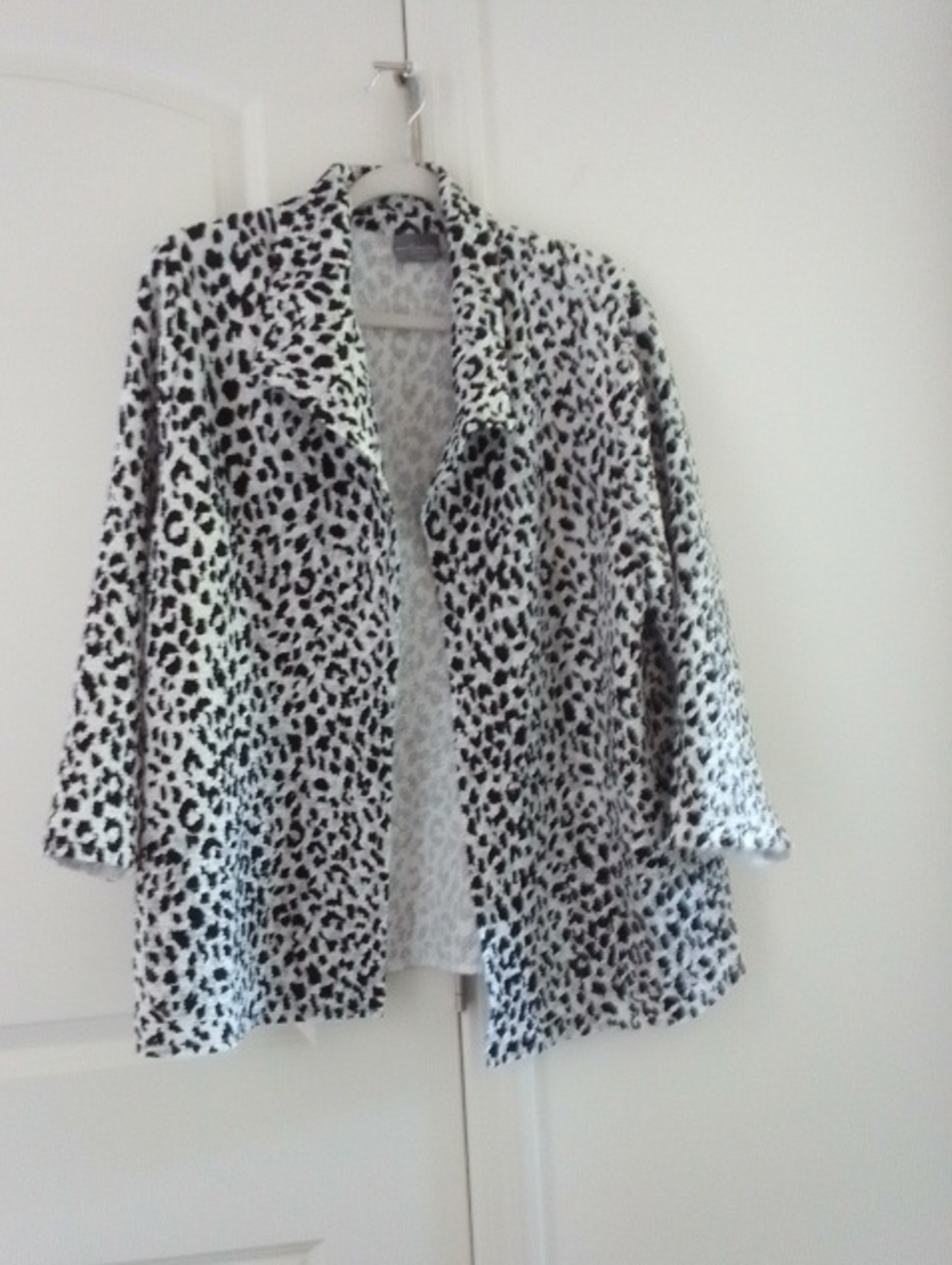 Leopard Print Open-Front Jacket - Black & White